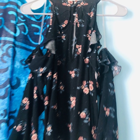 Floral blouse - Picture 5 of 6